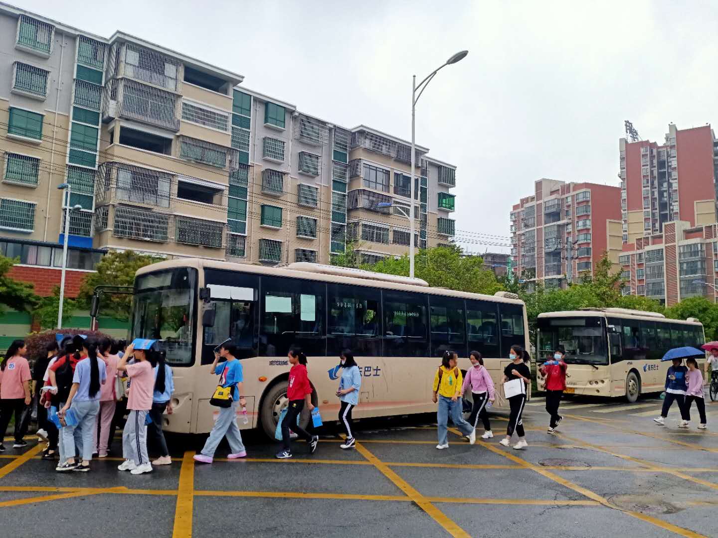 郴汽集團桂東汽車站圓滿完成(chéng)初中體考考生運輸工作